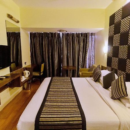 Hotel Silver Inn Mumbai Exterior foto