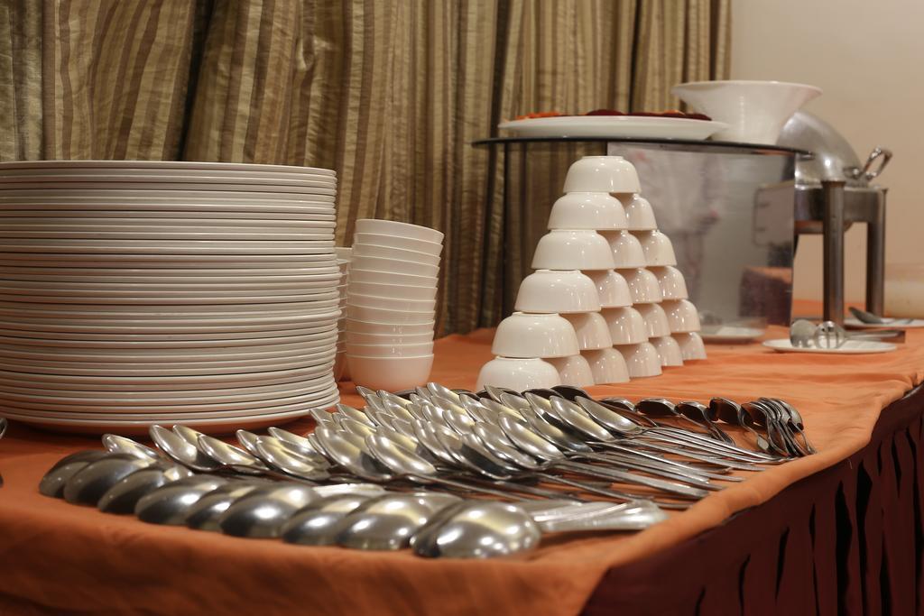 Hotel Silver Inn Mumbai Exterior foto