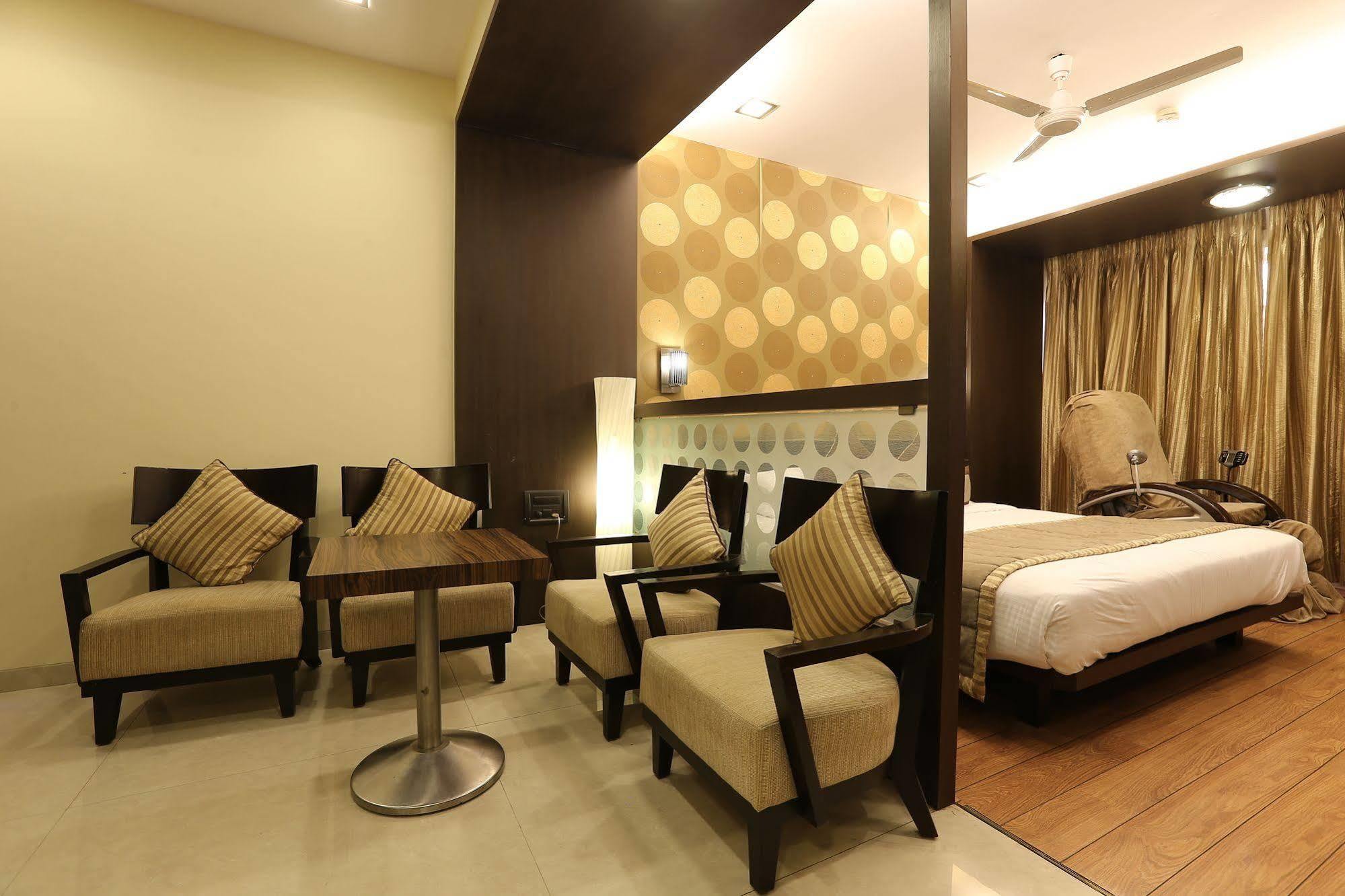 Hotel Silver Inn Mumbai Exterior foto