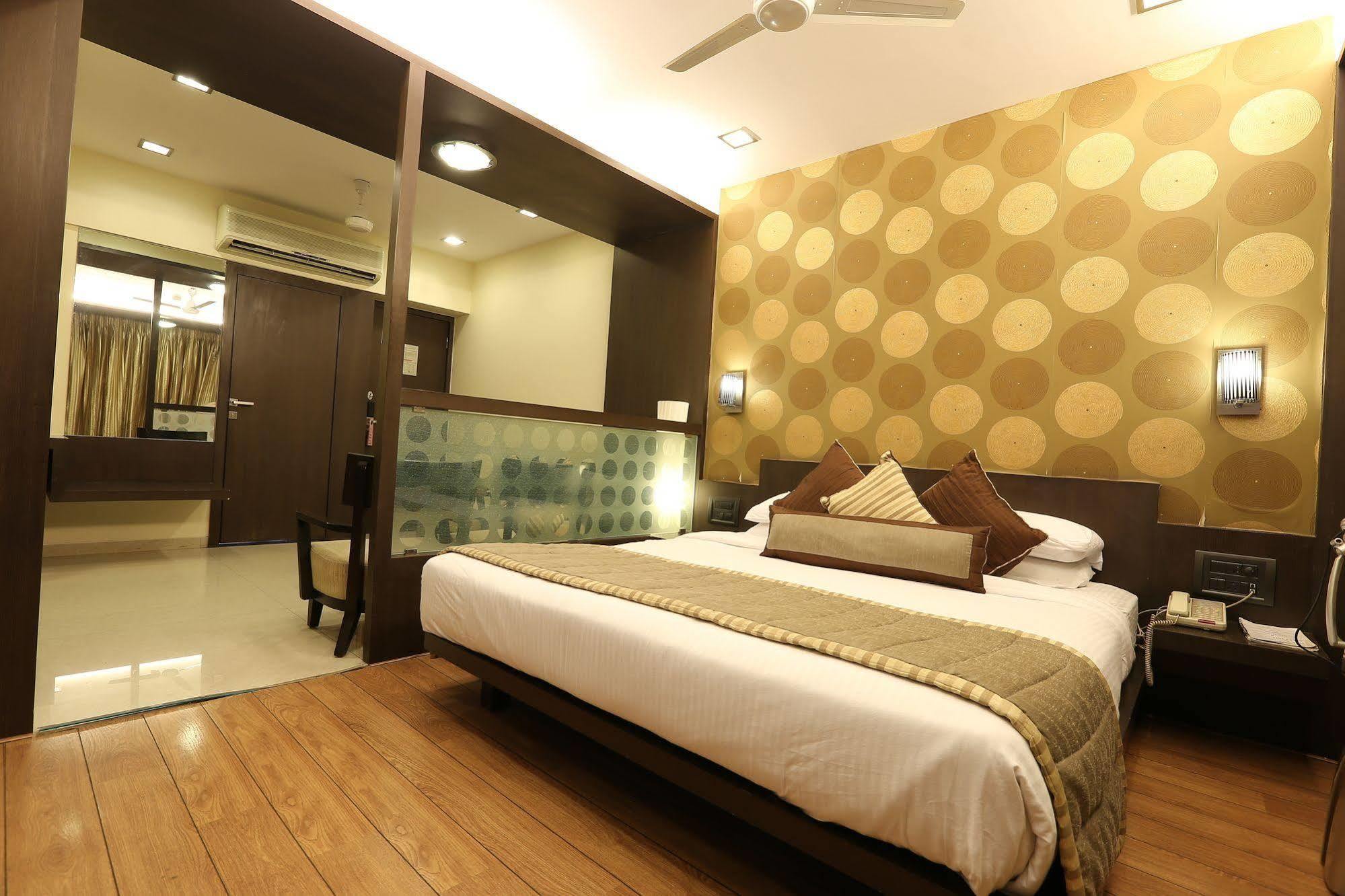 Hotel Silver Inn Mumbai Exterior foto